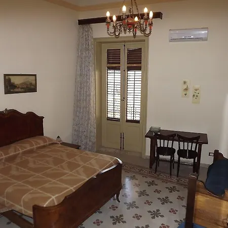 Oda ve Kahvaltı I Cavalieri Di Malta Palermo