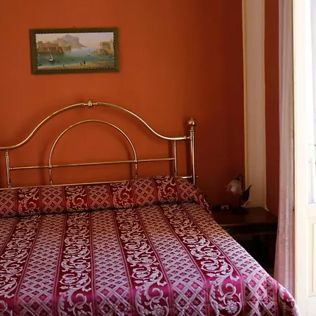 I Cavalieri Di Malta Oda ve Kahvaltı 3*